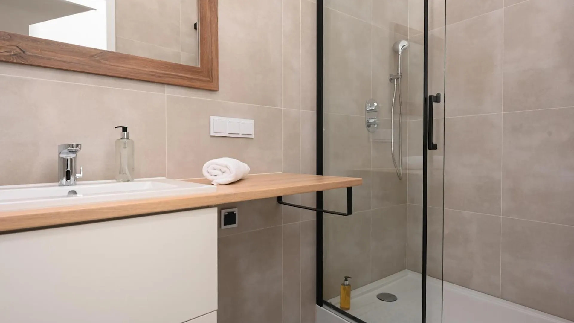 Rentplanet - Studio Plac Matejki Krakow Apartment
