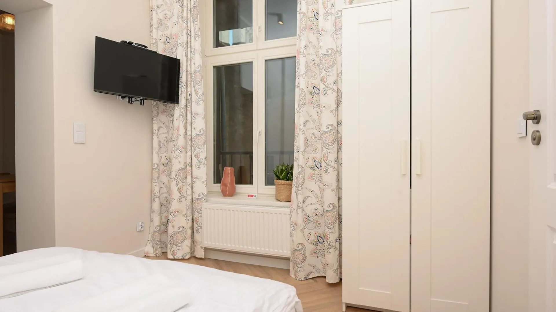 Apartment Rentplanet - Studio Plac Matejki Krakow Poland