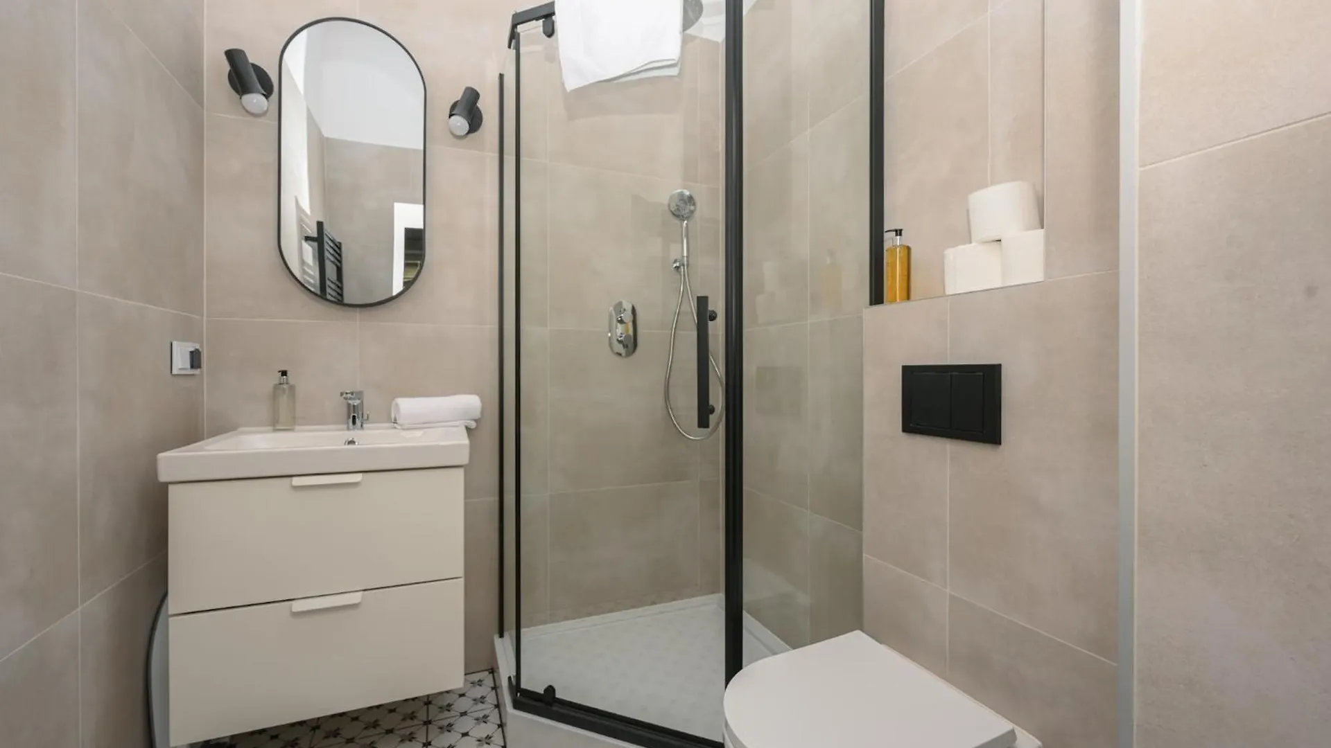 Rentplanet - Studio Plac Matejki Krakow Poland